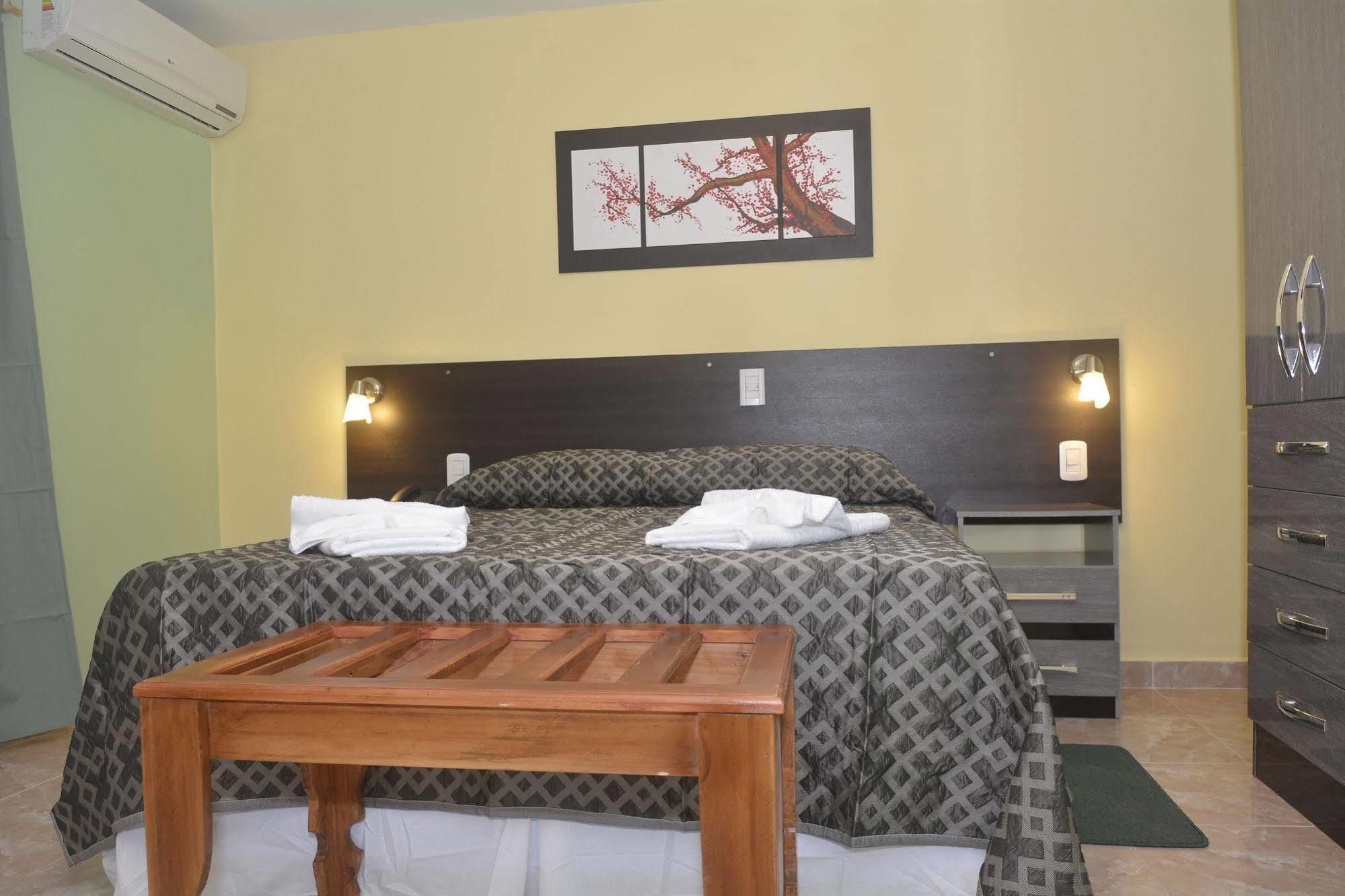 Altos Del Iguazu Hotel Puerto Iguazu Bagian luar foto